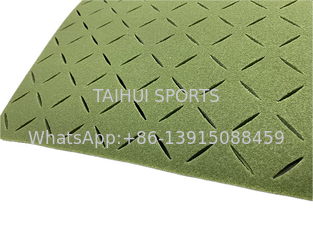 Pads de choque de drenaje perforados de hierba artificial prefabricados de 15 mm para campos deportivos