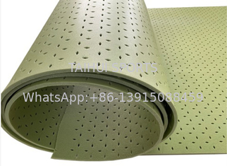 UV5000 8-20mm Polyethylene Shockpad Underlay para campos de fútbol / rugby / hockey Sin mantenimiento y excelente resistencia a los rayos UV