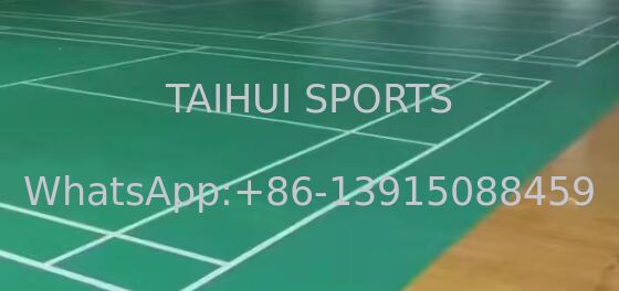 Suelos de bádminton de uso múltiple Modular de plástico para exteriores Techo de suelo Parquet Tratamiento de superficie para el campo de bádminton Cortes de tenis de baloncesto