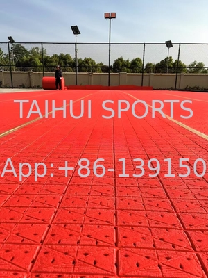 Pad de choque resistente a la intemperie para césped artificial Solución para la construcción de campos deportivos EN15330 FIFA 2024