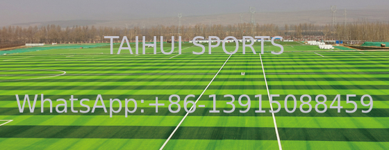 16800 Densidad Césped artificial ecológico fácil de instalar Césped al aire libre de 30 mm 50 mm para necesidades deportivas