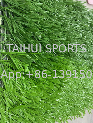 50 mm Jardín Paisaje Deportivo de fútbol Corsal de césped artificial Alfombra verde al aire libre Césped artificial fácil de instalar