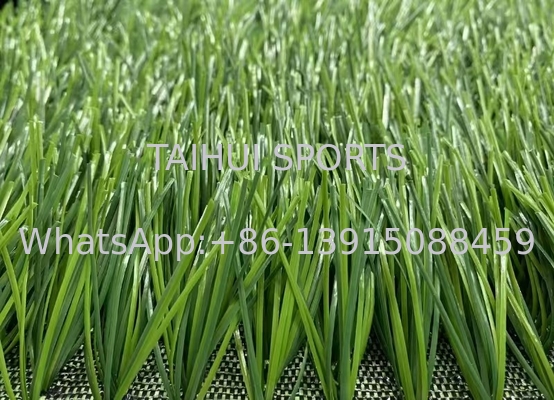 Alta absorción de choques 50 mm Tamaño personalizado Paisaje al aire libre Césped artificial sintético para el campo de fútbol