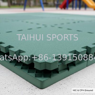 Tapete de seguridad entrelazado de espuma de PE con grosor de 10-100 mm y HIC y CFH garantizados para almohadilla de choque de parque infantil